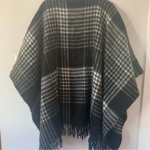 Collection Internationale Black White  Plaid Women's Cape Poncho Fringe Italy